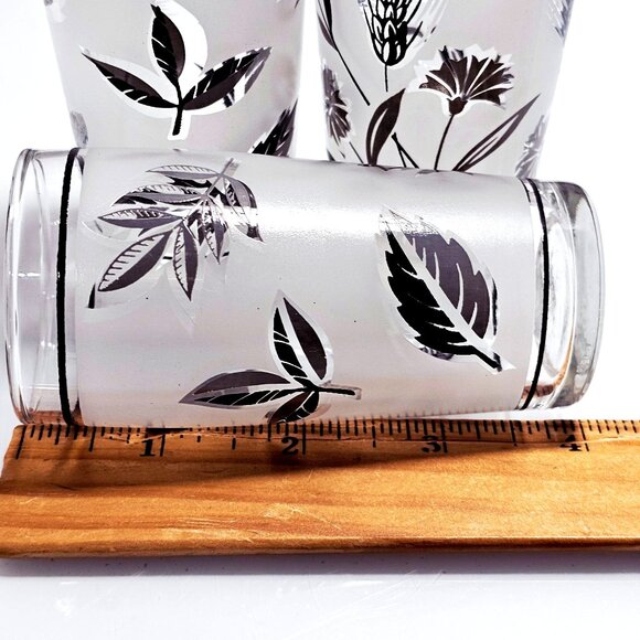 3 Frosted Wildflower Leaves Juice Glasses 4" midcentury botanical nature 6oz gla - Picture 6 of 9